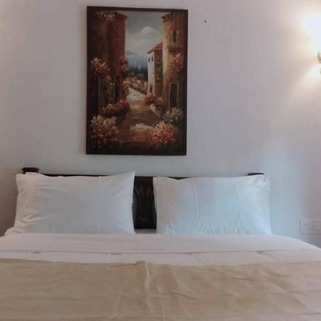 A Quaint Cottage With Rajah'S Seat View. Madikeri Bagian luar foto