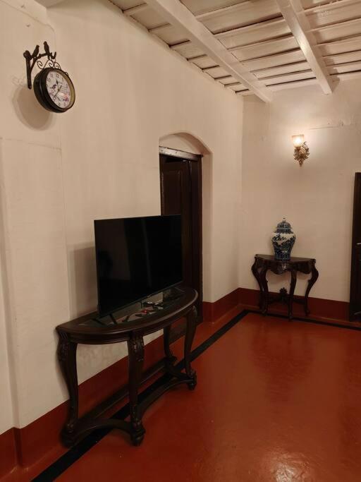 A Quaint Cottage With Rajah'S Seat View. Madikeri Bagian luar foto
