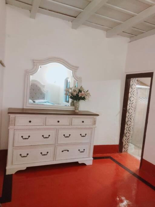 A Quaint Cottage With Rajah'S Seat View. Madikeri Bagian luar foto
