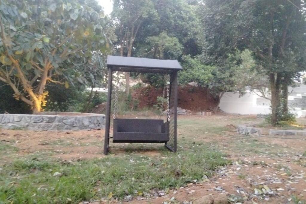 A Quaint Cottage With Rajah'S Seat View. Madikeri Bagian luar foto